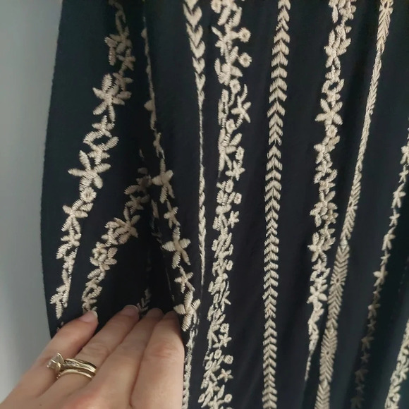 Embroidered Floral Shorts romper Pockets Jumpsuit S whimsigoth Bohemian Beach - Picture 4 of 6